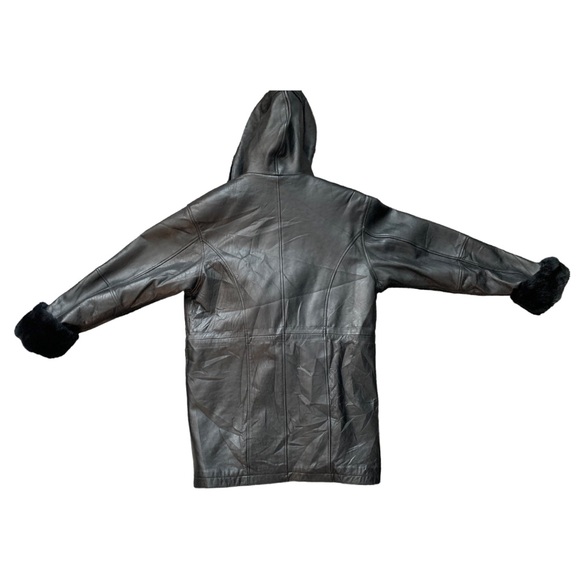 RARE Vintage leather Fur Coat, super trendy. Gives 90s Runway Model off duty. - Picture 3 of 4